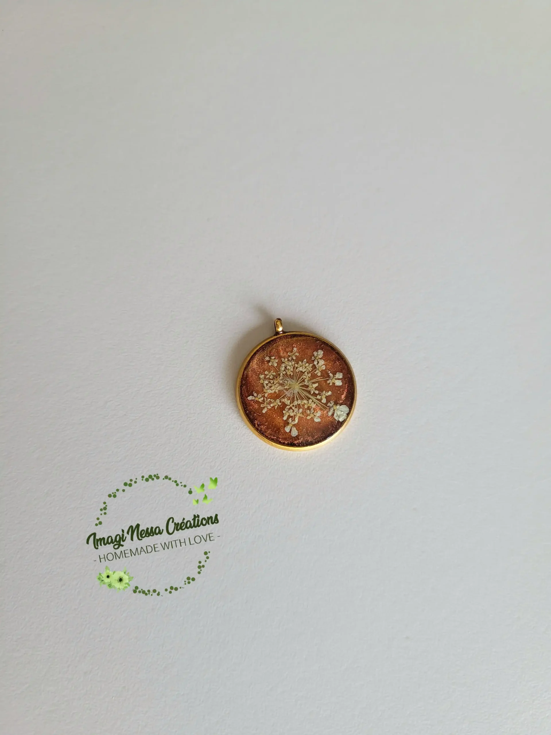 Création de bijoux et d'accessoires en résine – Image 4