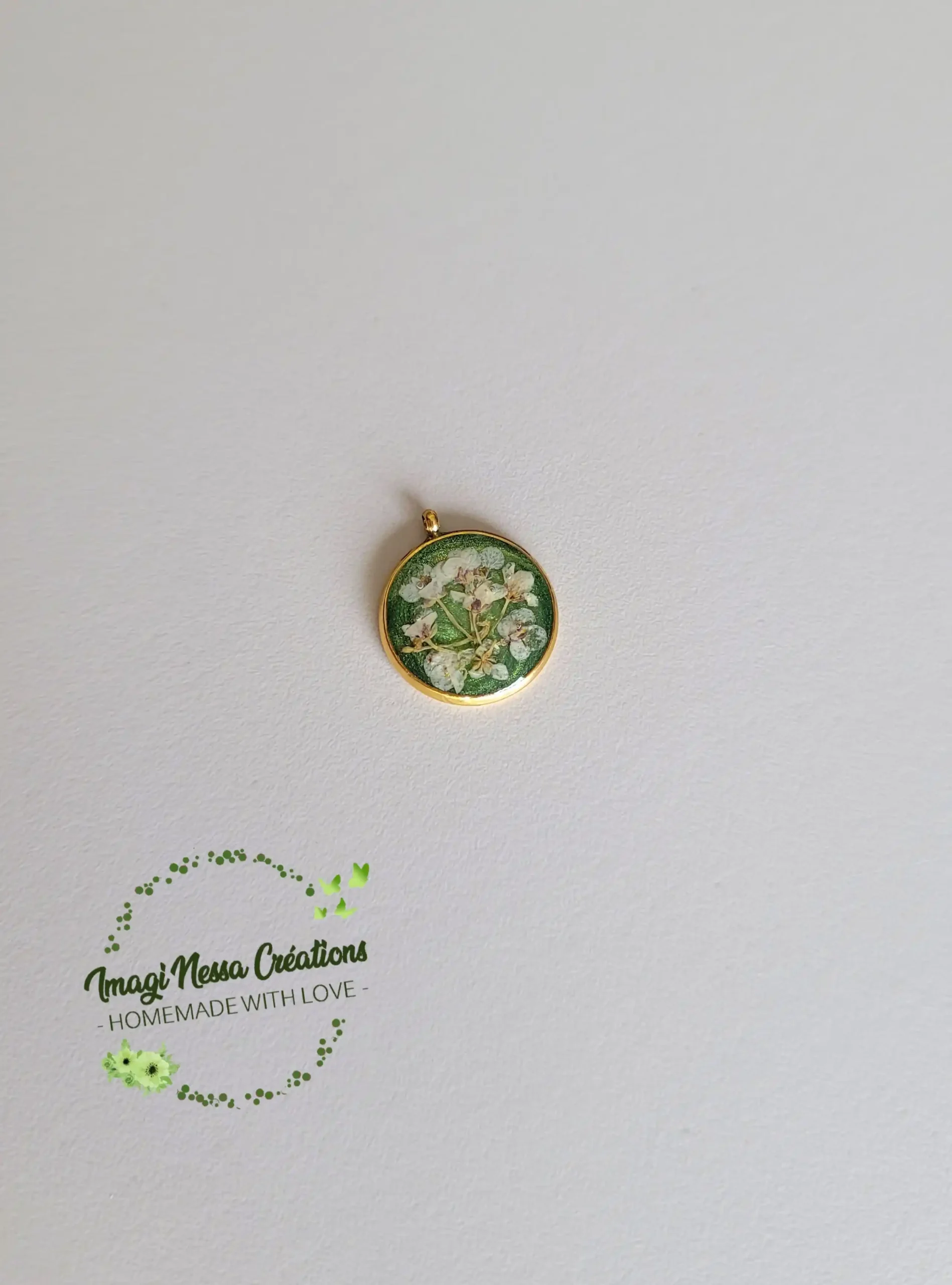 Création de bijoux et d'accessoires en résine – Image 3